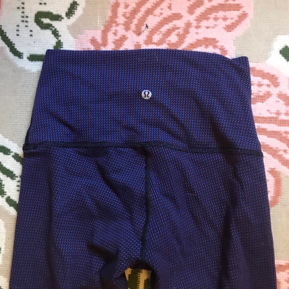 Lululemon Wonder Under size 4 leggings